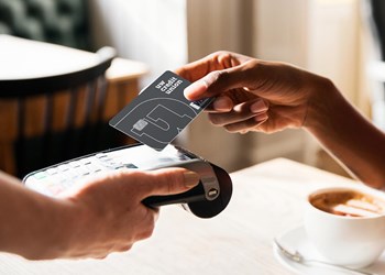 contactless-card-payment_content01_cross210205.jpg